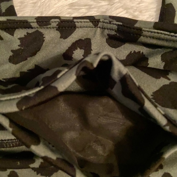 KIMBERLY Leopard Print Leggings - Picture 7 of 8